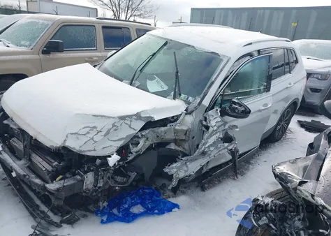 2019 Volkswagen Tiguan 2.0T Se/2.0T Sel/2.0T Sel R-Line/2.0T Sel R-Line Black from USA, damaged, VIN 3VV2B7AX3KM033714